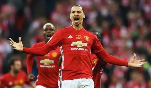 激烈的足球 激烈的足球